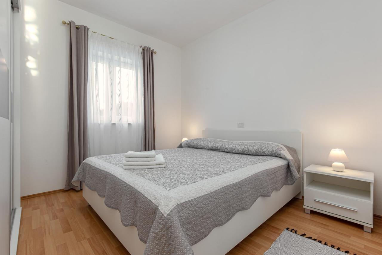 Appartamento Koraca B4 Kirmenjak Esterno foto